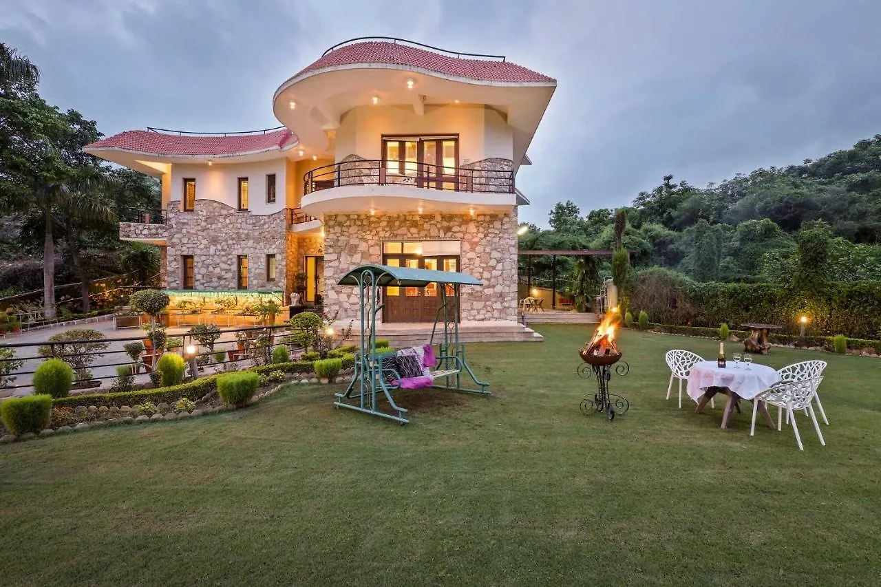 Stayvista'S Prakriti Farms With Outdoor Pool, Complimentary Breakfast And Hi-Tea Udaipur 0*,