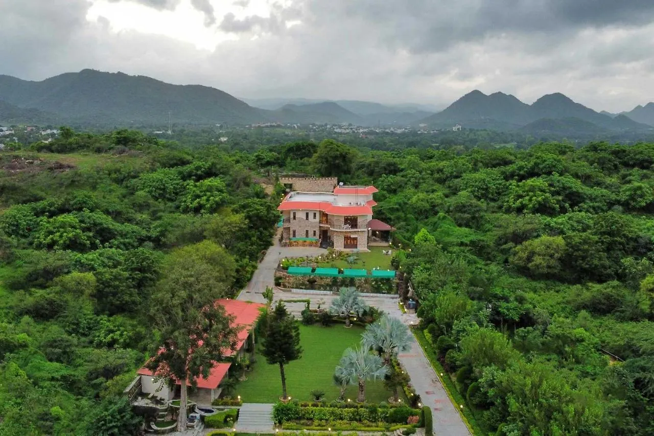 Stayvista'S Prakriti Farms With Outdoor Pool, Complimentary Breakfast And Hi-Tea Udaipur Villa